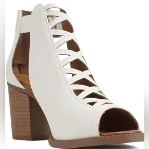Women's White Faux Leather Peep-Toe Block Heel Sandals Ankle Boots NWOT Sz 8